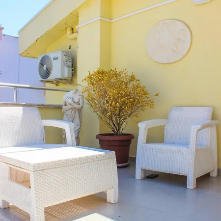 Apartment 210 Grand Terrace Sun & Sea Breeze