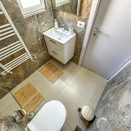 210 Grand Terrace Sun & Sea Breeze Durrës