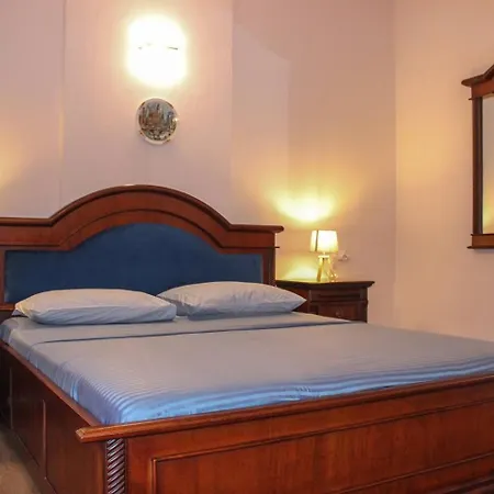 210 Grand Terrace Sun & Sea Breeze Durrës