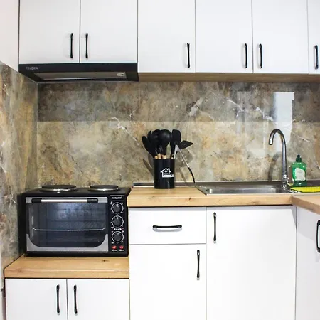 210 Grand Terrace Sun & Sea Breeze Apartment